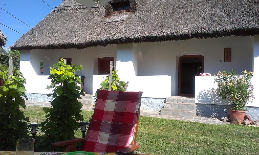 Country House Balaton ปาลอซนัค ภายนอก รูปภาพ
